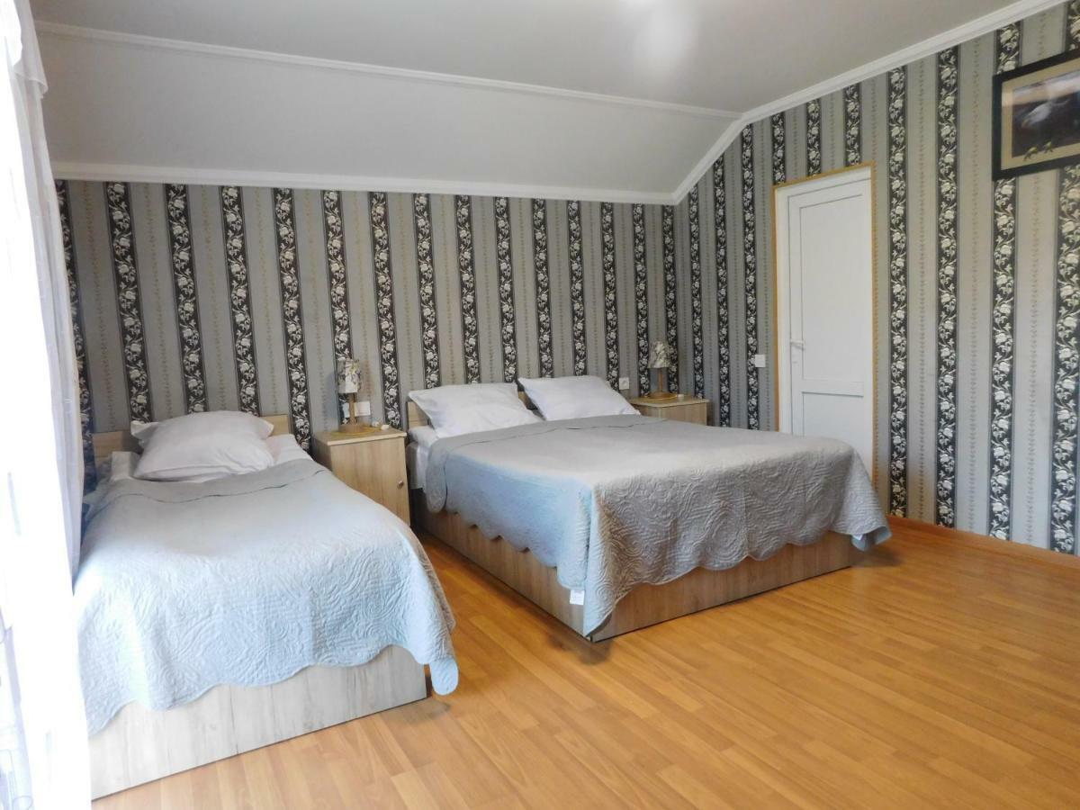 Akaki's Guesthouse Borjomi Eksteriør billede